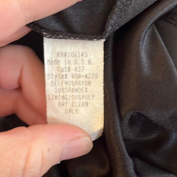 Bailey 44 large black lined dress with key hole shoulders (#1942) - Picture 5 of 5